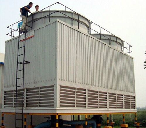 玻璃钢冷却塔施工现场图